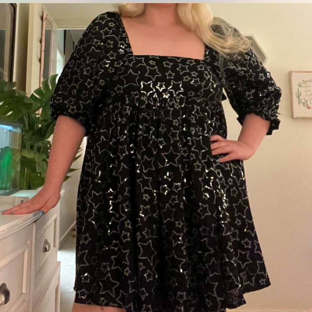 Storia Sequin Star Babydoll Dress black and silver Size small puff sleeves